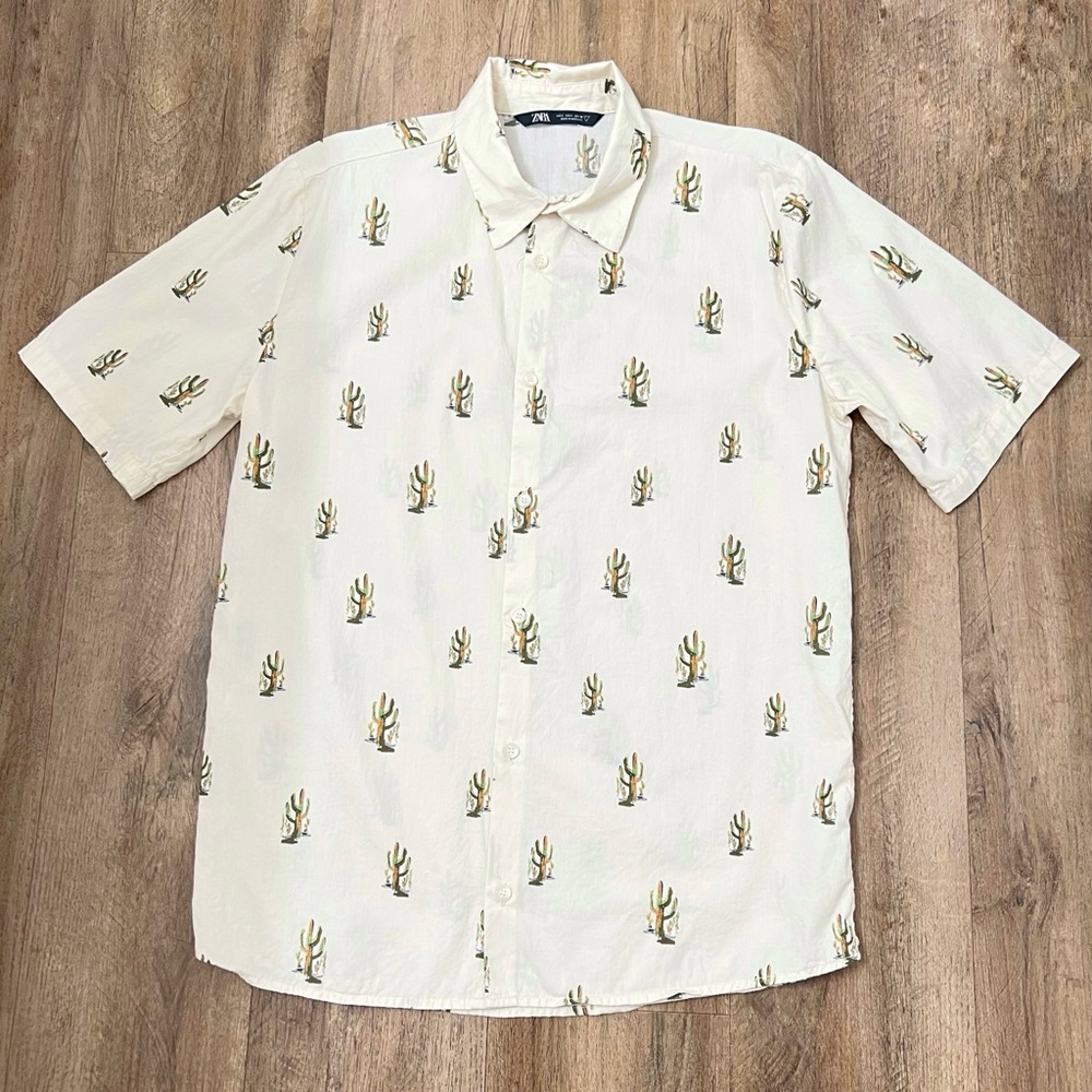 ZARA Button Down Dress Shirt with Cactus Pattern Size Small